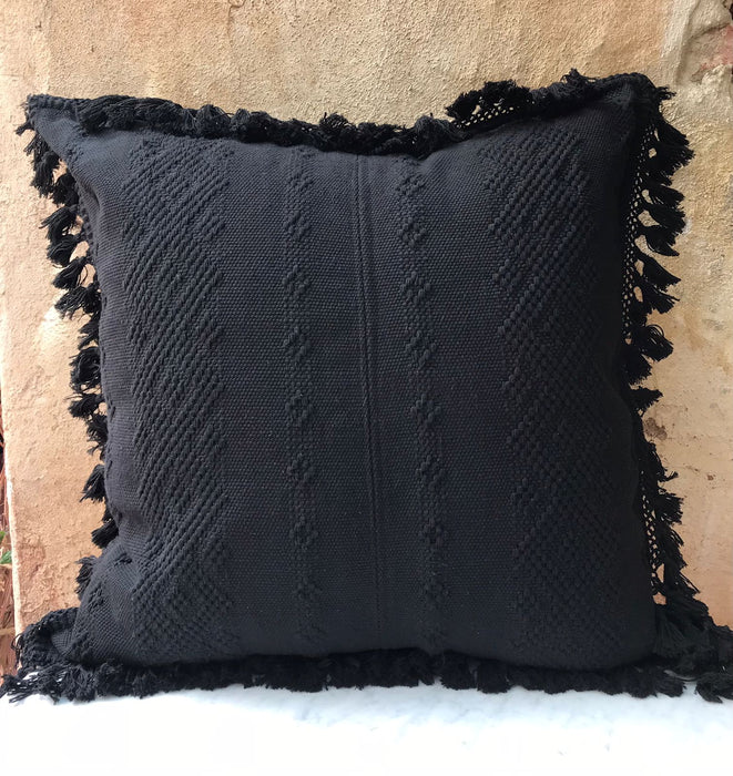 Cojín Oaxaca, Telar de cintura, color negro, 65x65 cms
